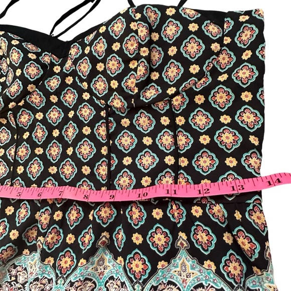 NWT! Xhilaration Spaghetti Straps Tribal Print Romper in Women’s Medium - Picture 10 of 12